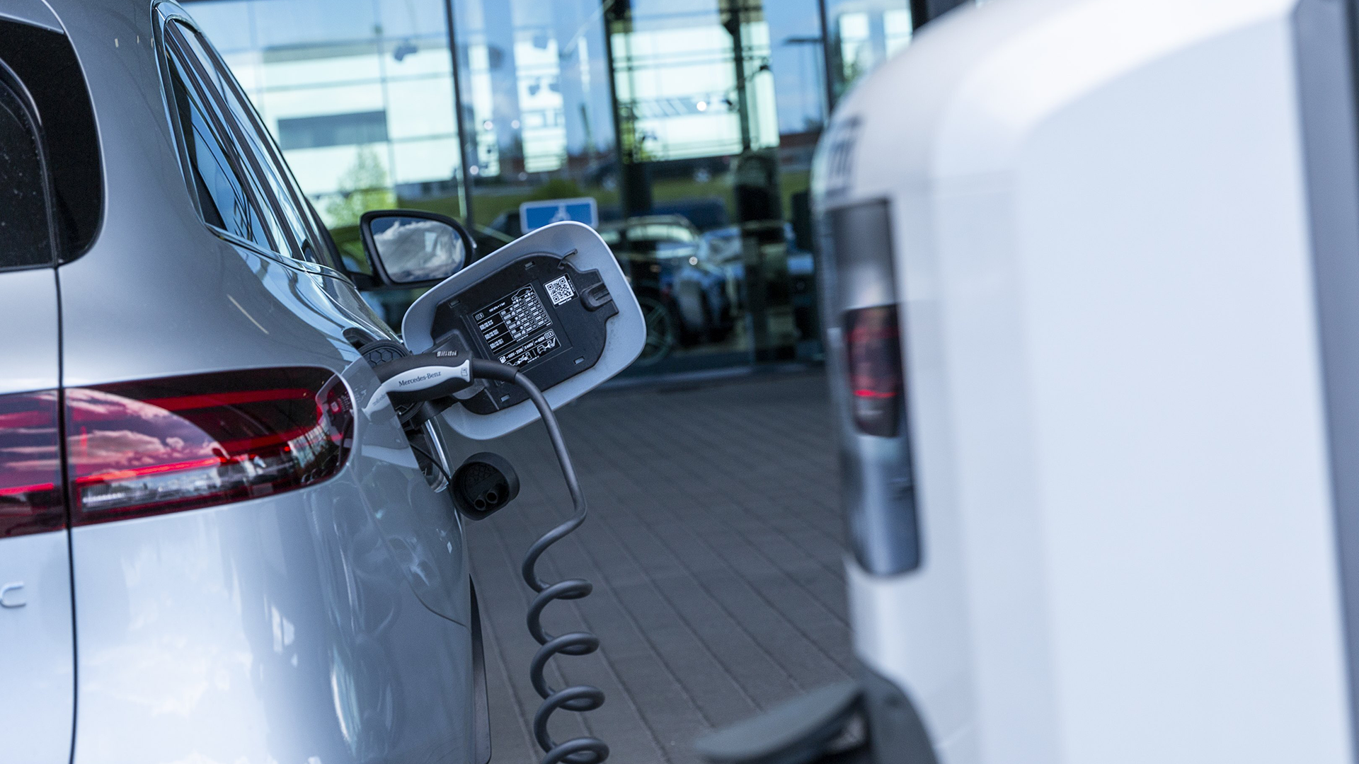 Auto laadimine Vehos.