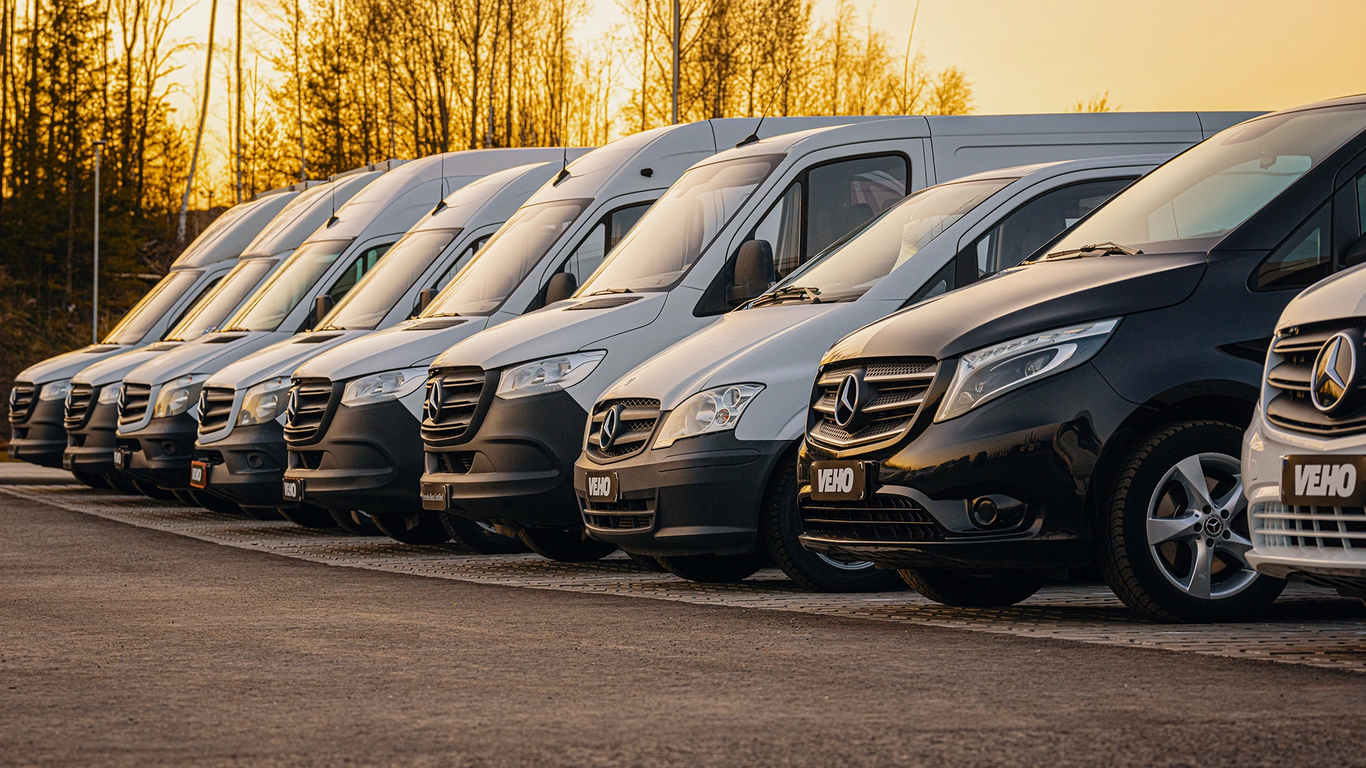 Mercedes-Benz Certified kasutatud tarbesõidukid reas