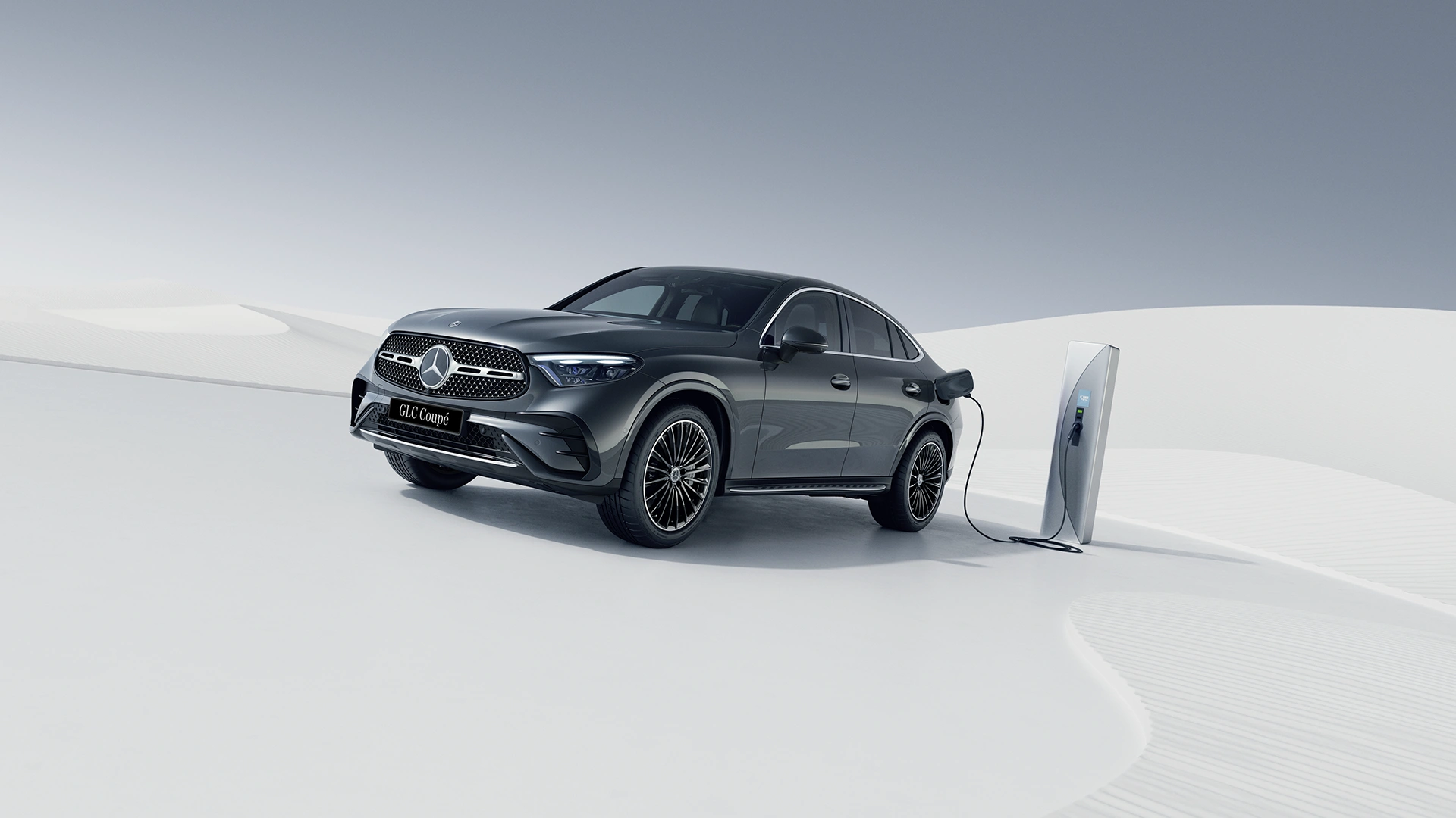 Mercedes_Benz GLC külgvaates