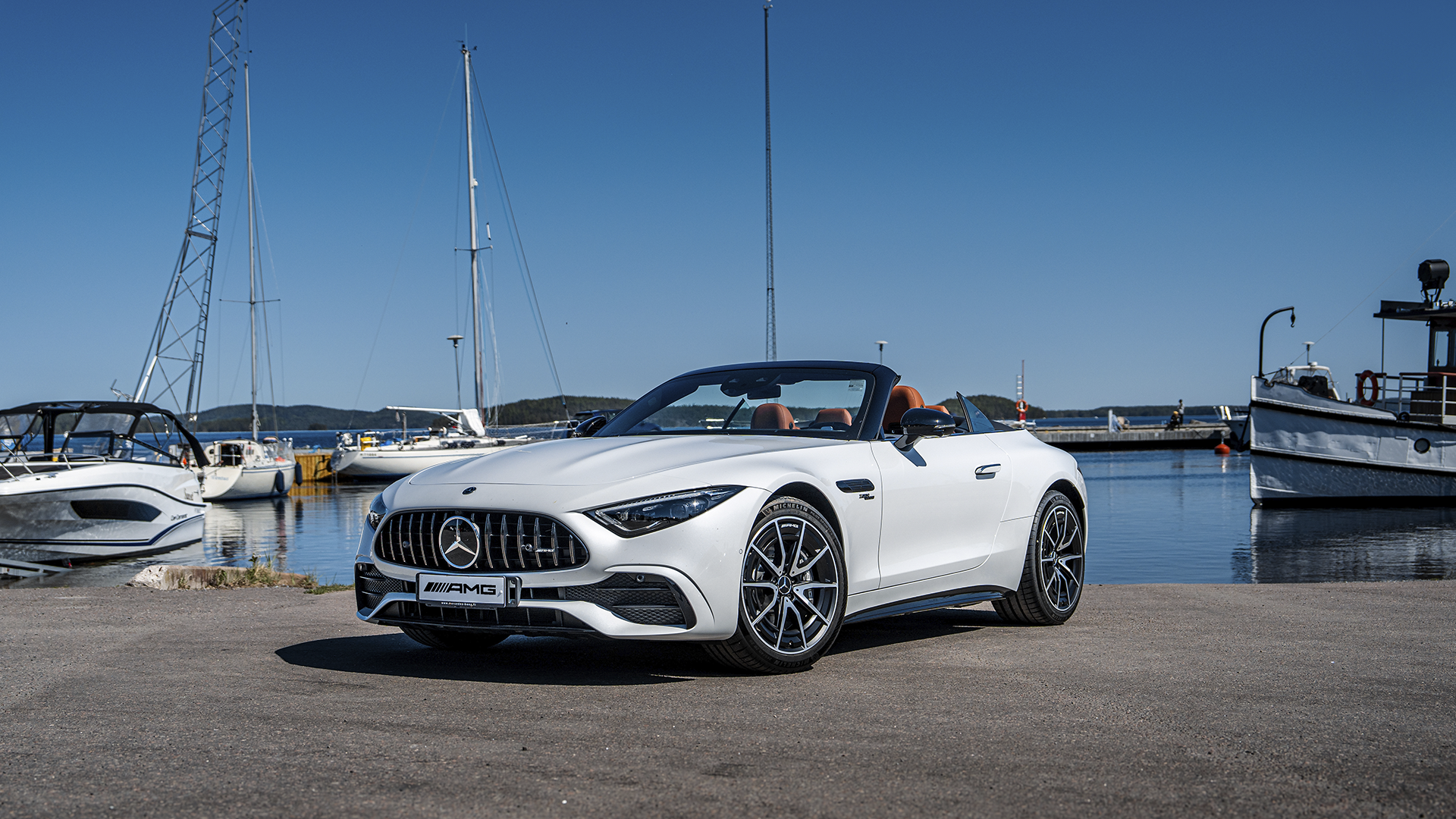 Mercedes-Benz SL Roadster valge mudel mereääres