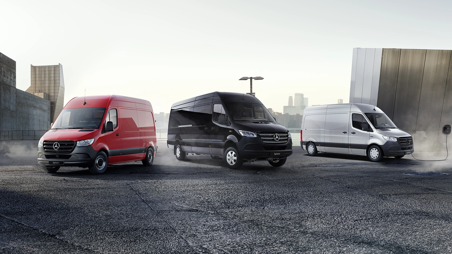 Kolm Mercedes-Benz Sprinteri mudelit