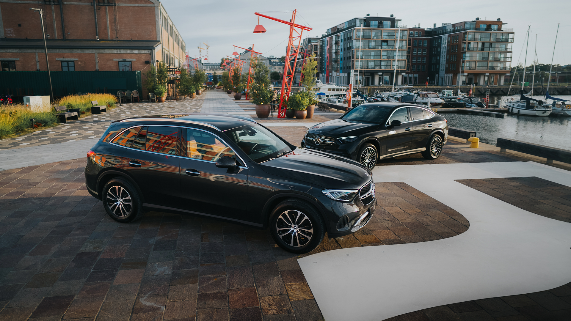 Mercedes-Benz GLC ja GLC Coupé parkimas