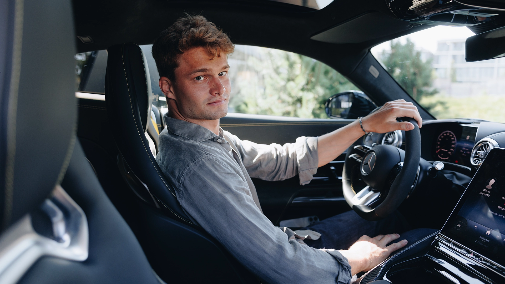 Ralf Aron Mercedes-AMG GT roolis