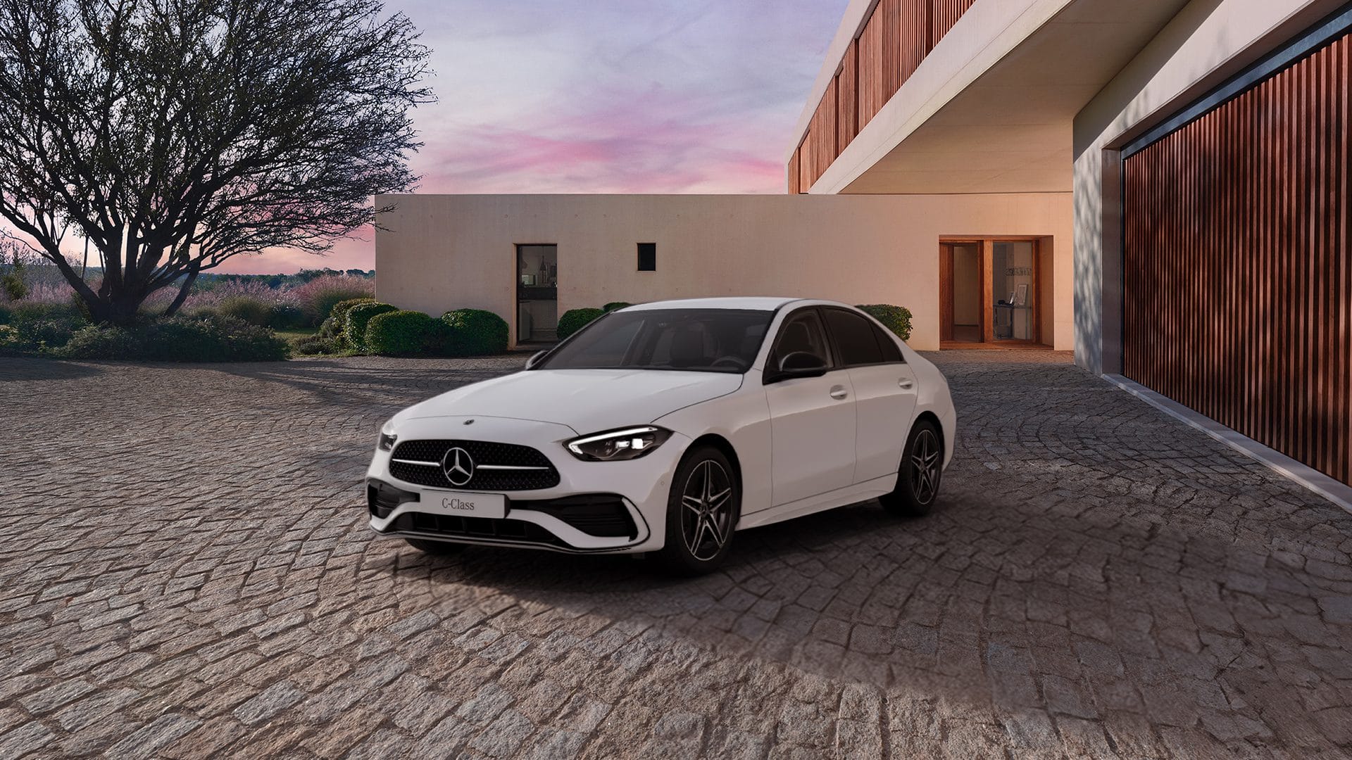 C-Class, valge, vaade eest-küljelt