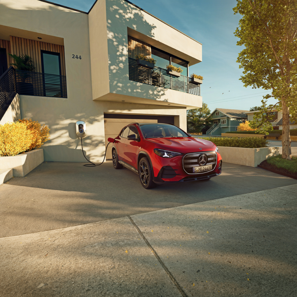 Täiselektriline Mercedes-Benz GLA kodus laadimas